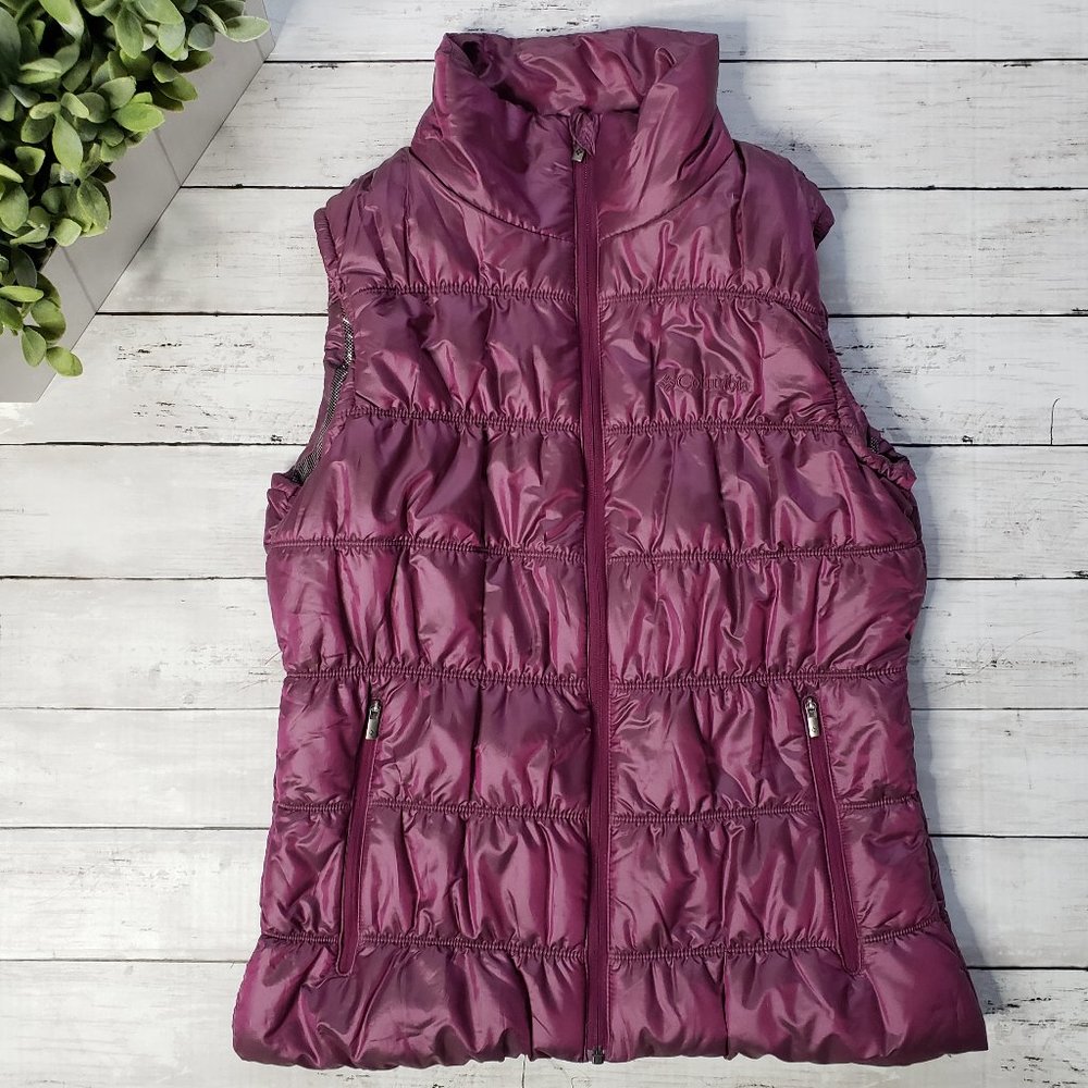 COLUMBIA Omni-Heat Water Resistant Puff Vest in Plum MEDIUM